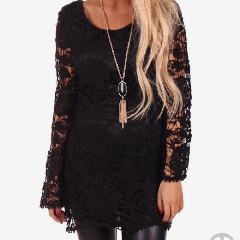 Lime Lush Boutique B-envied Black Crochet Lace Top Med